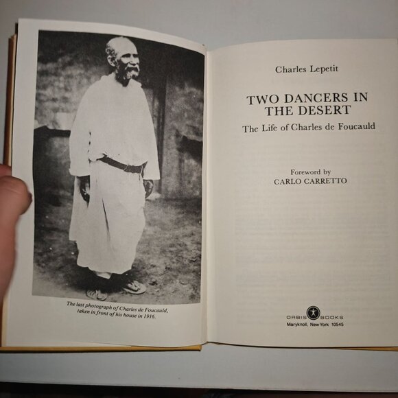 Two Dancers In The Desert By Charles Lepetit Vintage Hardcover 1983 - Picture 2 of 6